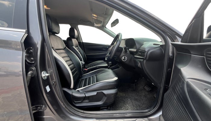 2023 Hyundai NEW I20 Sportz 1.2 IVT, Petrol, Automatic, 59,179 km, Right Side Front Door Cabin