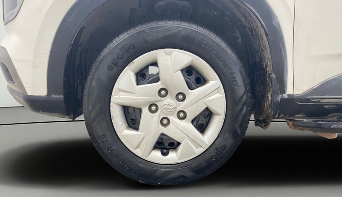 2021 Hyundai VENUE S 1.2, Petrol, Manual, 44,718 km, Left Front Wheel