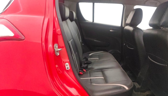 2016 Maruti Swift VXI, Petrol, Manual, 98,776 km, Right Side Rear Door Cabin