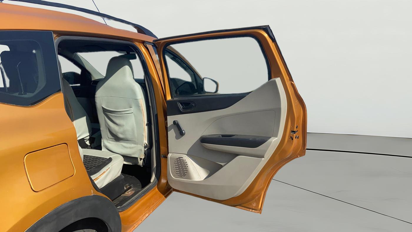 2020 Renault TRIBER RXL MT, Petrol, Manual, 29,344 km, RHS Rear Door