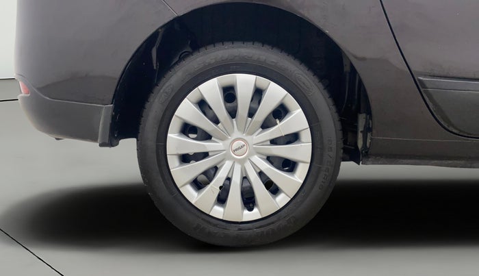 2015 Renault Lodgy 110 PS RXL 8STR, Diesel, Manual, 53,119 km, Right Rear Wheel