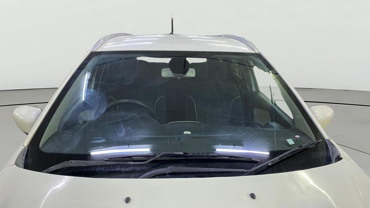 2018 Renault Captur RXL DIESEL, Diesel, Manual, 1,17,188 km, Front Windshield
