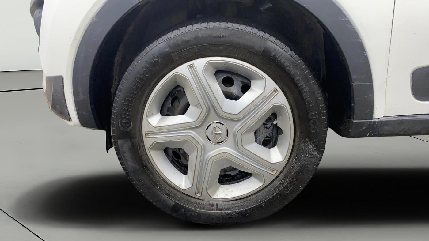 2019 Tata NEXON XM PETROL, Petrol, Manual, 49,635 km, Left Front Wheel