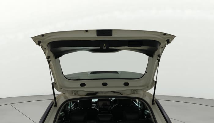 2023 Maruti FRONX ALPHA 1.0L TURBO 6 AT, Petrol, Automatic, 31,336 km, Boot Door Open