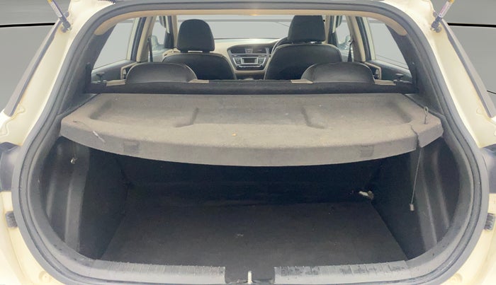 2016 Hyundai Elite i20 SPORTZ 1.2, Petrol, Manual, 89,473 km, Boot Open Zoomed View