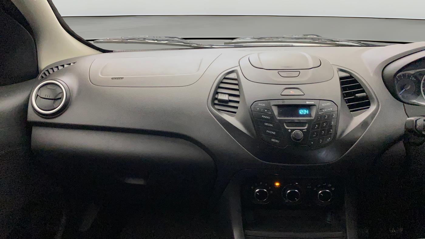 2018 Ford New Figo TREND 1.2 PETROL, CNG, Manual, 33,417 km, Air Conditioner