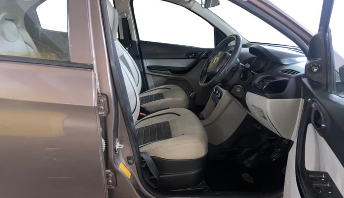 2018 Tata Tiago XT PETROL, CNG, Manual, 61,356 km, Right Side Front Door Cabin