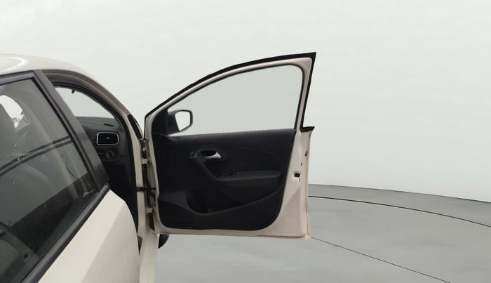 2015 Volkswagen Polo GT TSI AT, Petrol, Automatic, 1,15,176 km, RHS Front Door