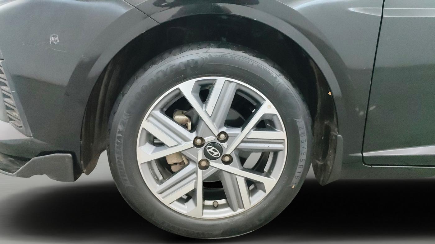 2023 Hyundai Verna SX 1.5 l MPI, Petrol, Manual, 12,634 km, Left Front Wheel