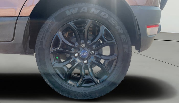 2017 Ford Ecosport TITANIUM 1.5L DIESEL, Diesel, Manual, 1,29,287 km, Left Rear Wheel