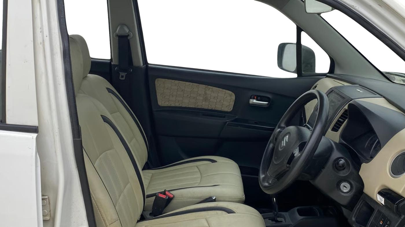 2018 Maruti Wagon R 1.0 VXI AMT, Petrol, Automatic, 45,777 km, Right Side Front Door Cabin