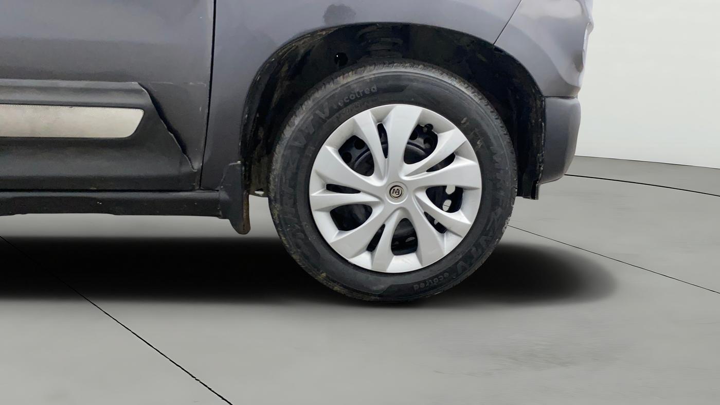 2020 Maruti S PRESSO VXI CNG, CNG, Manual, 70,424 km, Right Front Wheel