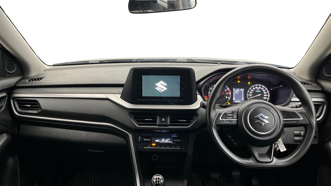 2022 Maruti BREZZA VXI SMART HYBRID, Petrol, Manual, 32,445 km, Dashboard