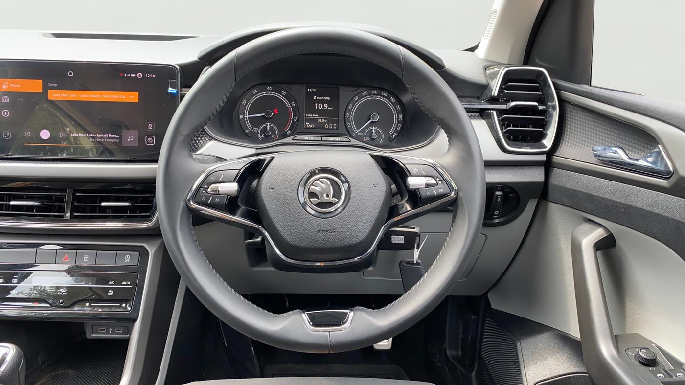 2025 Skoda KUSHAQ AMBITION 1.0L TSI MT, Petrol, Manual, 1,421 km, Steering Wheel Close Up