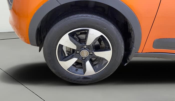 2019 Tata NEXON XZA PLUS PETROL DUAL TONE, Petrol, Automatic, 62,088 km, Left Front Wheel