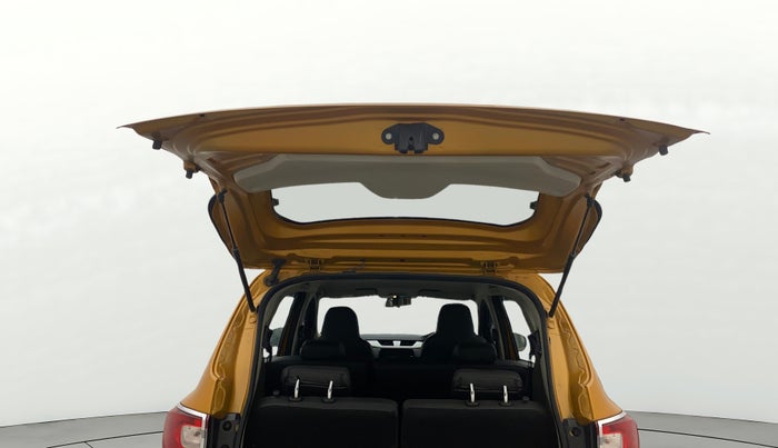 2022 Renault TRIBER RXZ AMT, Petrol, Automatic, 8,177 km, Boot Door Open