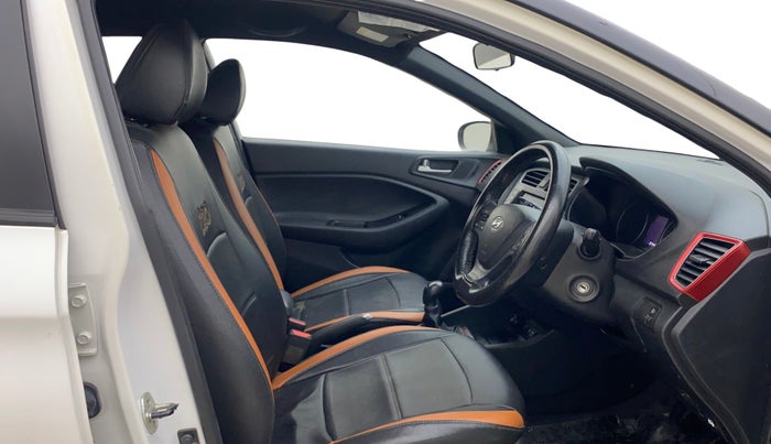 2019 Hyundai Elite i20 SPORTZ PLUS 1.2 DUAL TONE, Petrol, Manual, 1,07,519 km, Right Side Front Door Cabin