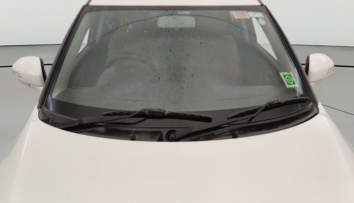 2017 Maruti Swift ZDI, Diesel, Manual, 85,357 km, Front Windshield