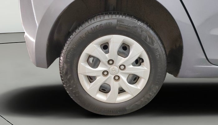 2016 Hyundai Elite i20 MAGNA 1.2, Petrol, Manual, 64,082 km, Right Rear Wheel