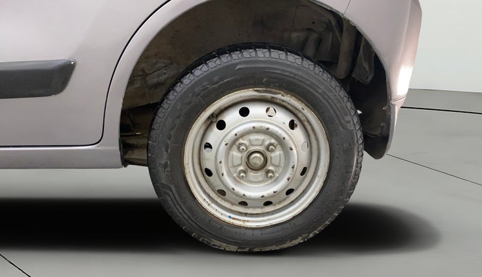 2013 Maruti Wagon R 1.0 LXI, Petrol, Manual, 83,871 km, Left Rear Wheel