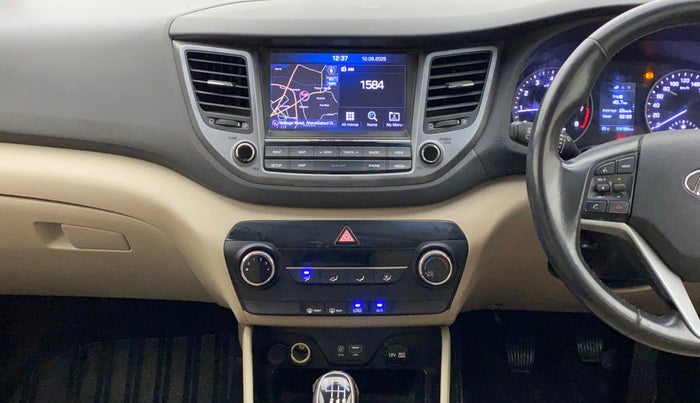 2016 Hyundai Tucson 2WD MT PETROL, Petrol, Manual, 1,04,120 km, Air Conditioner
