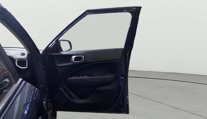 2022 Hyundai VENUE S (O) MT 1.5 CRDI, Diesel, Manual, 52,748 km, RHS Front Door