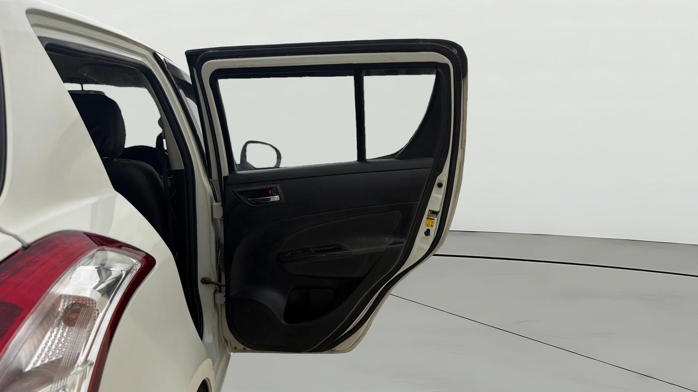 2016 Maruti Swift VXI, Petrol, Manual, 75,280 km, RHS Rear Door