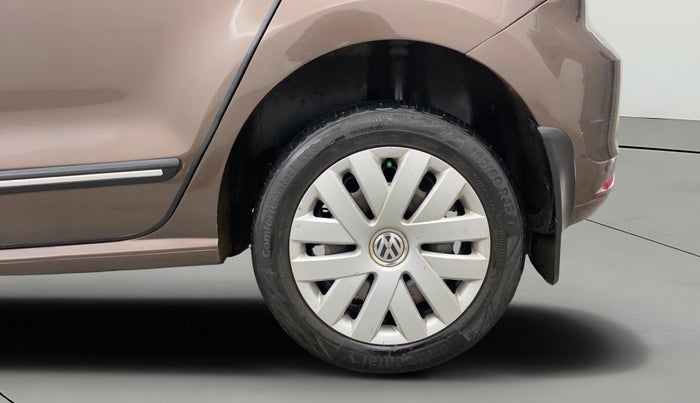 2017 Volkswagen Polo COMFORTLINE 1.2L, Petrol, Manual, 76,943 km, Left Rear Wheel