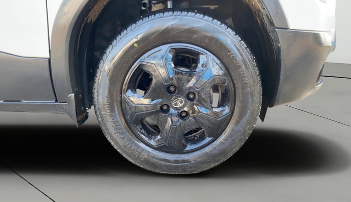 2023 Tata PUNCH ACCOMPLISHED MT, Petrol, Manual, 28,784 km, Right Front Wheel