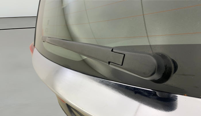 2023 Maruti Baleno ZETA PETROL 1.2, Petrol, Manual, 40,186 km, Rear Wiper