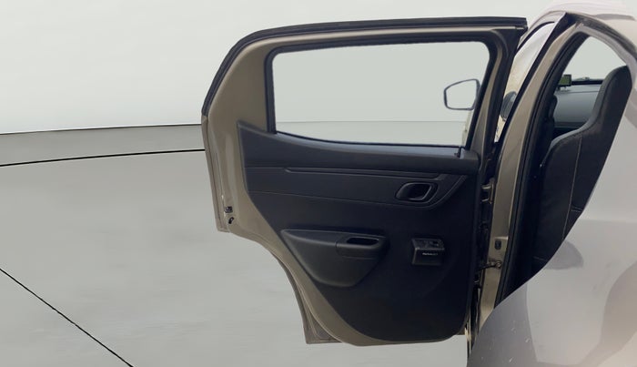 2017 Renault Kwid RXL 1.0 AMT, Petrol, Automatic, 46,620 km, LHS Rear Door