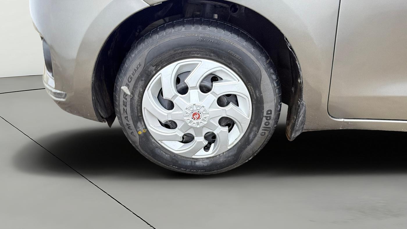 2018 Maruti Dzire VXI, Petrol, Manual, 18,234 km, Left Front Wheel