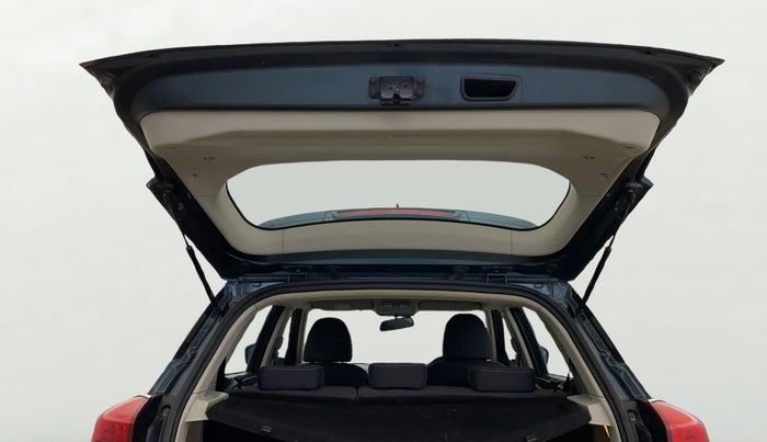 2019 Mahindra XUV300 W8 1.2 PETROL, Petrol, Manual, 84,109 km, Boot Door Open