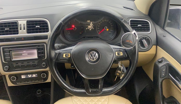 2015 Volkswagen Polo HIGHLINE1.5L, Diesel, Manual, 52,533 km, Steering Wheel Close Up