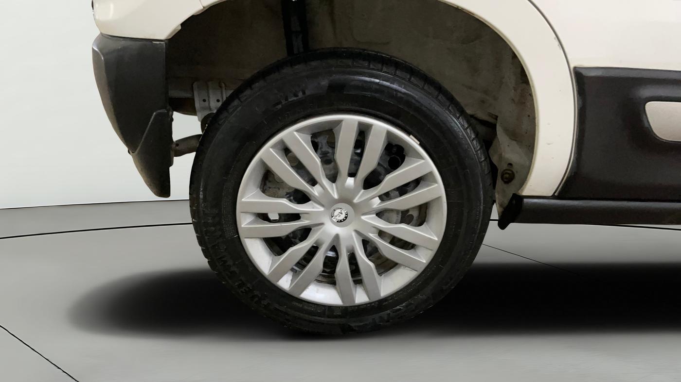 2023 Maruti S PRESSO VXI (O) AMT, Petrol, Automatic, 22,746 km, Right Rear Wheel