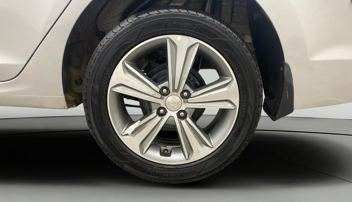 2018 Hyundai Verna 1.6 VTVT SX O, Petrol, Manual, 57,585 km, Left Rear Wheel