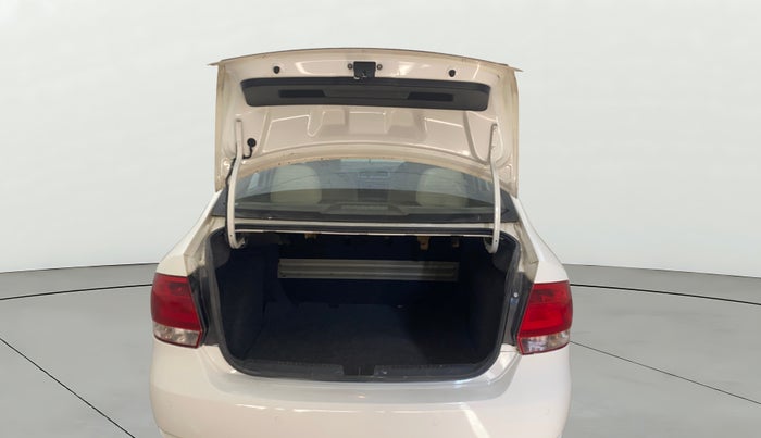 2014 Volkswagen Vento HIGHLINE PETROL AT, Petrol, Automatic, 31,816 km, Boot Door Open