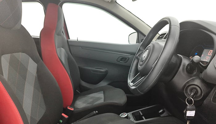 2021 Renault Kwid RXT 1.0 (O), Petrol, Manual, 37,867 km, Right Side Front Door Cabin