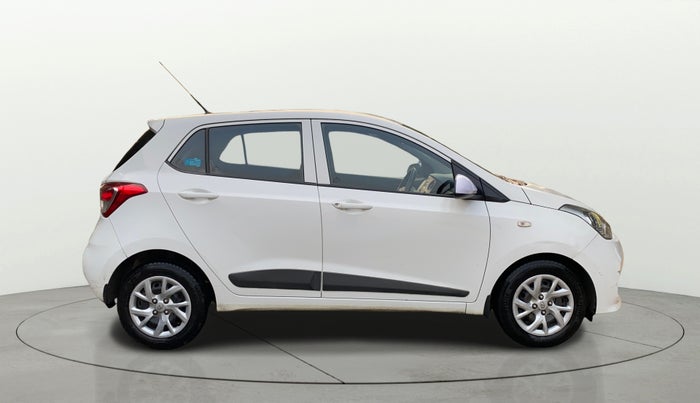 2018 Hyundai Grand i10 MAGNA 1.2 KAPPA VTVT, Petrol, Manual, 67,189 km, Right Side View