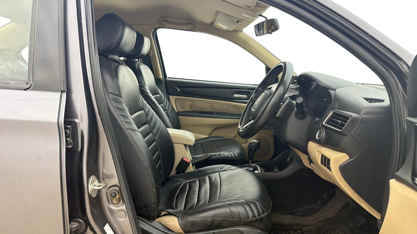 2018 Honda Amaze 1.2L I-VTEC V CVT, Petrol, Automatic, 38,726 km, Right Side Front Door Cabin