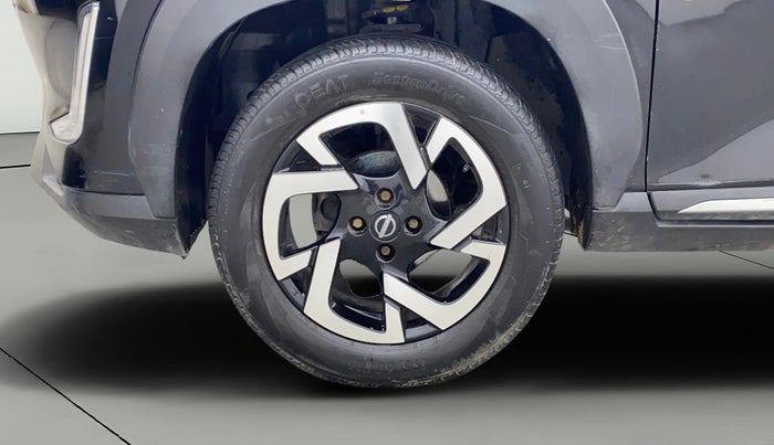 2023 Nissan MAGNITE XV MT, Petrol, Manual, 29,957 km, Left Front Wheel