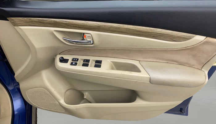 2018 Maruti Ciaz SIGMA 1.4 MT PETROL, Petrol, Manual, 39,988 km, Driver Side Door Panels Control