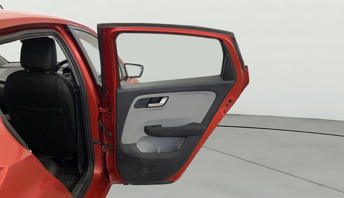 2020 Tata ALTROZ XZ PETROL, Petrol, Manual, 1,05,059 km, RHS Rear Door