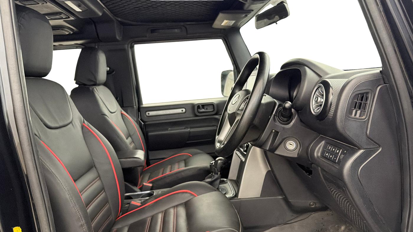 2021 Mahindra Thar LX PETROL HT 4WD AT, Petrol, Automatic, 43,216 km, Right Side Front Door Cabin