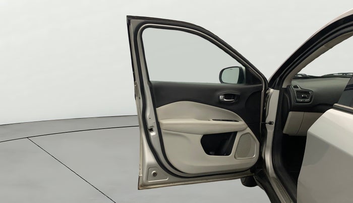 2017 Jeep Compass LIMITED (O) 2.0 DIESEL, Diesel, Manual, 91,339 km, LHS Front Door