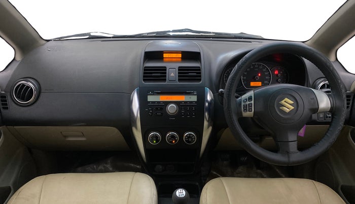 2013 Maruti SX4 ZXI, Petrol, Manual, 1,00,645 km, Dashboard