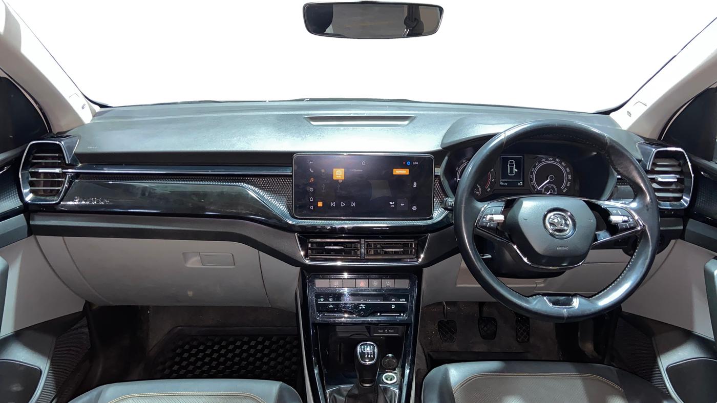 2022 Skoda KUSHAQ STYLE 1.0L TSI MT, Petrol, Manual, 97,132 km, Dashboard