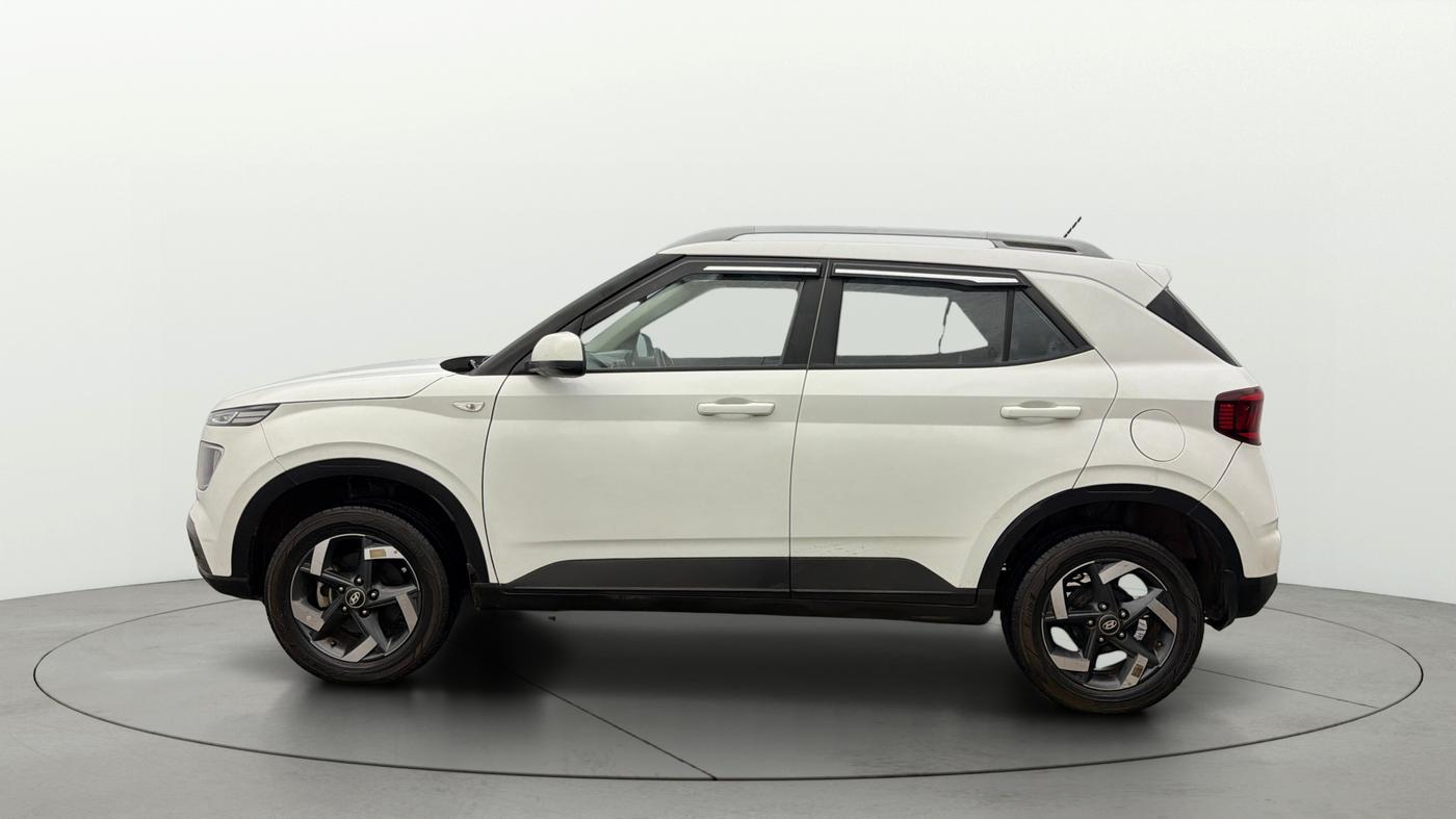 2021 Hyundai VENUE S 1.2, Petrol, Manual, 38,032 km, Left Side