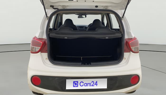 2017 Hyundai Grand i10 SPORTZ U2 1.2 CRDI, Diesel, Manual, 42,102 km, Boot Open Zoomed View
