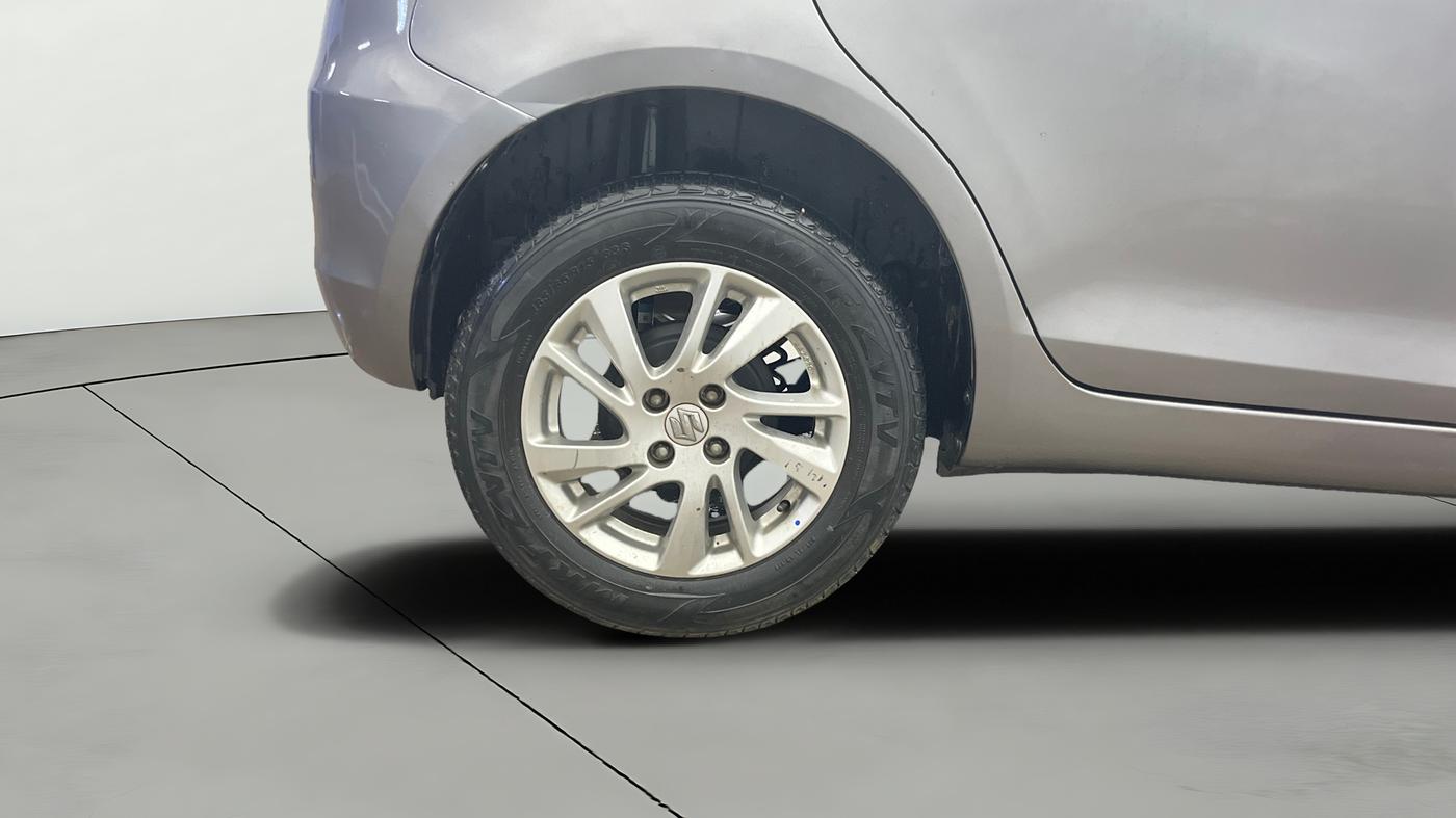 2014 Maruti Swift ZXI, Petrol, Manual, 36,206 km, Right Rear Wheel